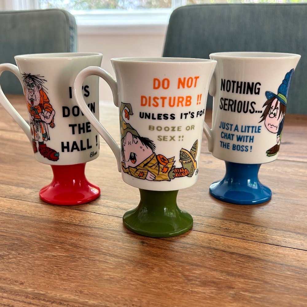 Vintage Arnart 5th Avenue Office Pedestal Mugs (2471)